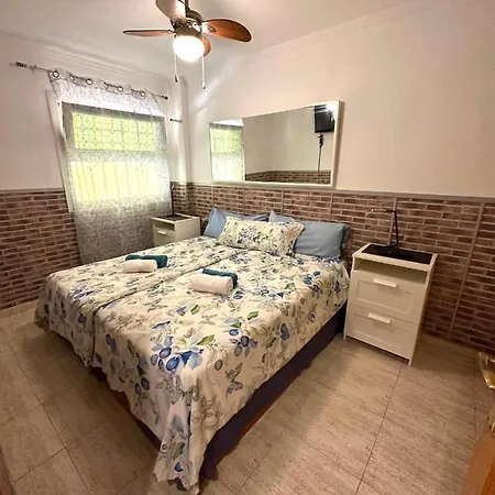 Ceyla 7, 111, Los Cristianos