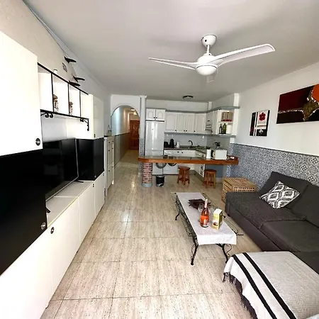 Сasa de vacaciones Ceyla 7, 111, Los Cristianos *
